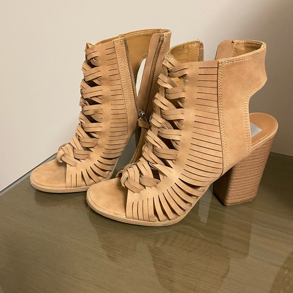 Heels from target - Picture 1 of 2